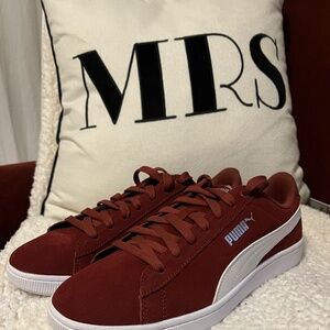 Puma Suede Classic deep red color. Women’s 9.5.